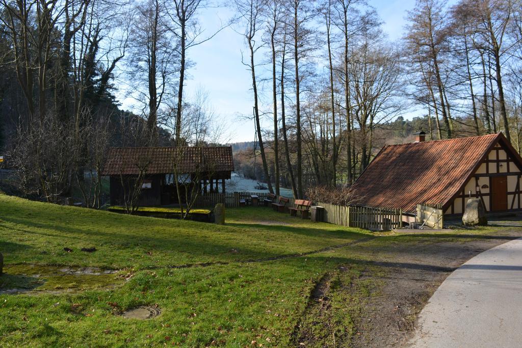 Отель Waldecker Taverne Бад-Арользен Экстерьер фото