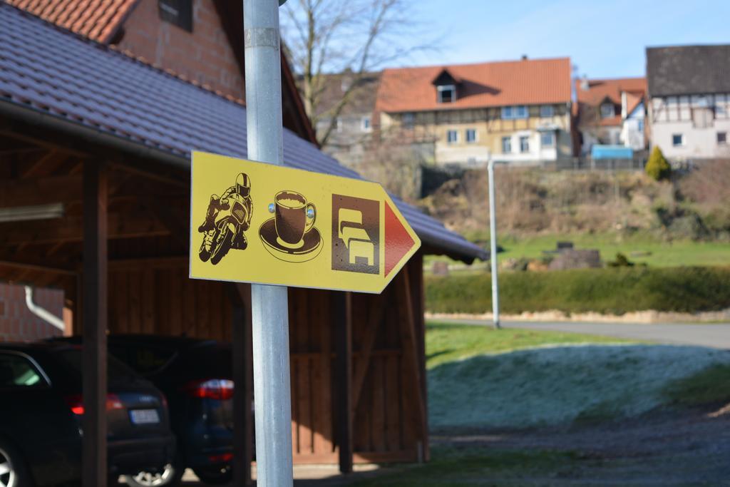 Отель Waldecker Taverne Бад-Арользен Экстерьер фото